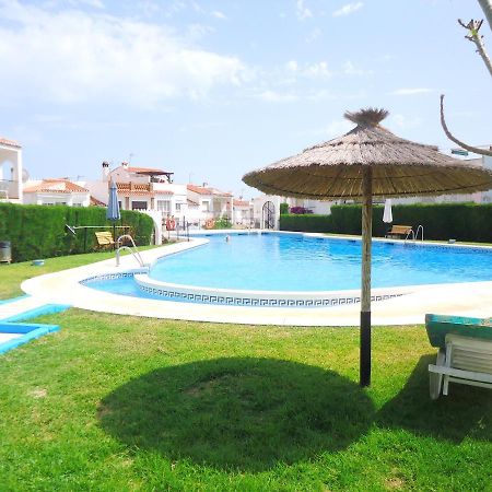 Villa Peperent Casa Pino à Nerja Extérieur photo