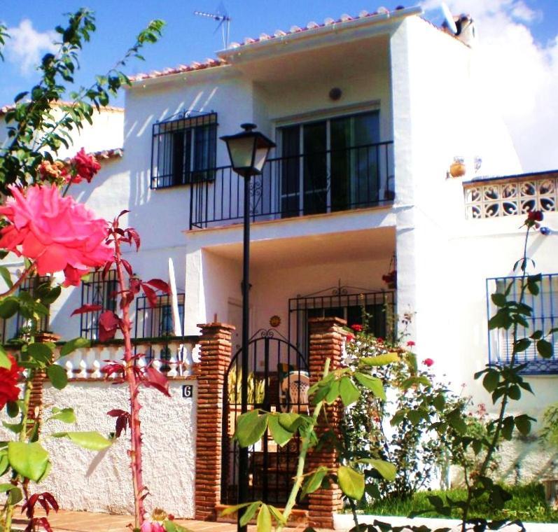 Villa Peperent Casa Pino à Nerja Extérieur photo